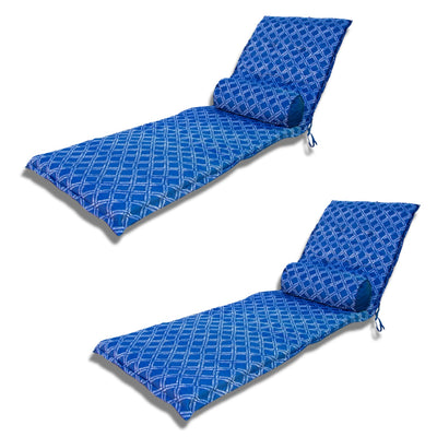 Deux coussins pour chaise longue nautiques bleu avec traversins, anti-UV, conçus pour bains de soleil élégants et confortables.