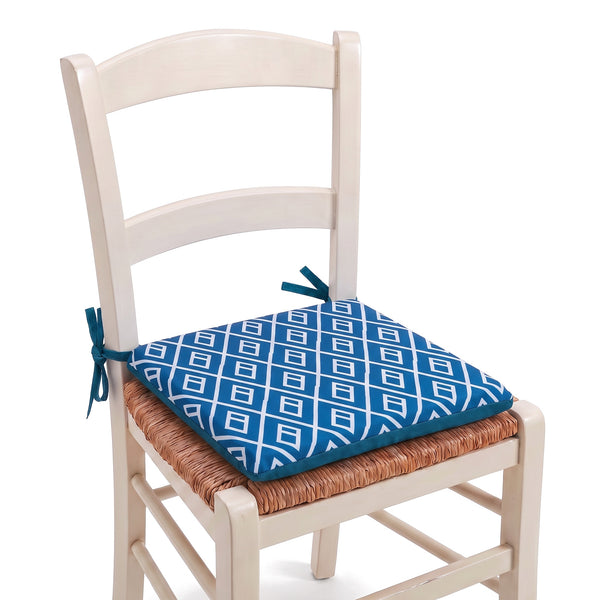 Cojín de silla 35x35 Motivo Geométrico Verde atado a una silla