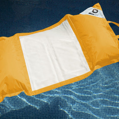 Pouf flottant piscine XXL jaune miel de Deco-arts.fr, matelas hamac à billes pour confort adulte en extérieur.