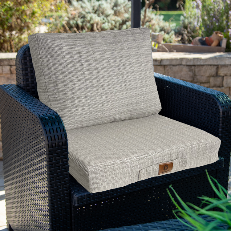 Coussins pour salon de jardin déhoussable 60x60cm Beige chiné noir - Deco-arts.fr