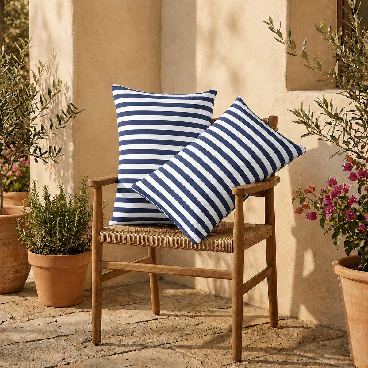 Lote de 2 Cojines Decorativos de Jardín 60x35 cm Rayas Azul Marino