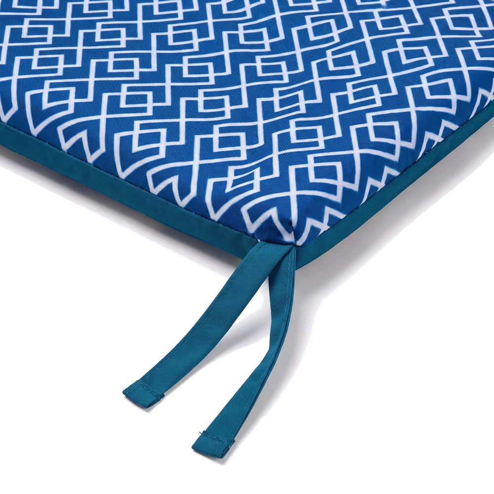 Cojín de silla 35x35 Motivo Geométrico Verde – detalle del lazo