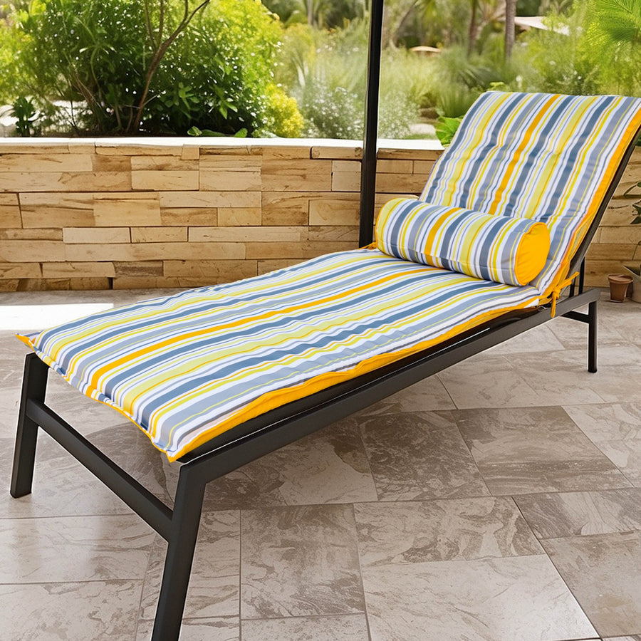 Matelas transat 195x60 cm avec motif rayures solaires, traversin, anti-UV et déperlant pour bains de soleil.