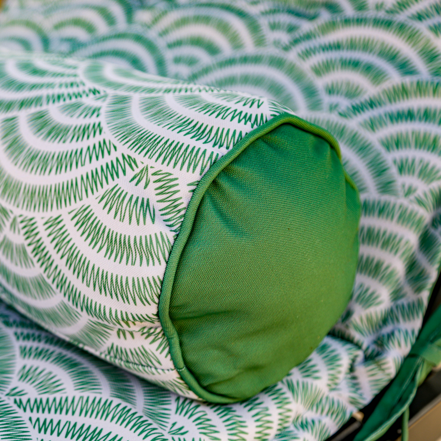 Ensemble Coussin pour Chaise Longue et Traversin 195x60x5cm & 45x18cm Motif Éventails Verts - Deco-arts.fr