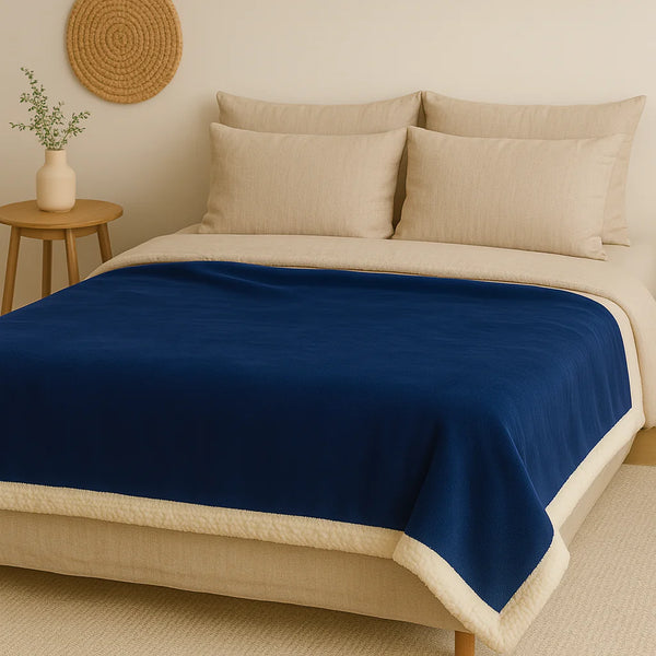 Plaid Sherpa Flanelle 150x200 Bleu Marine - vue latérale