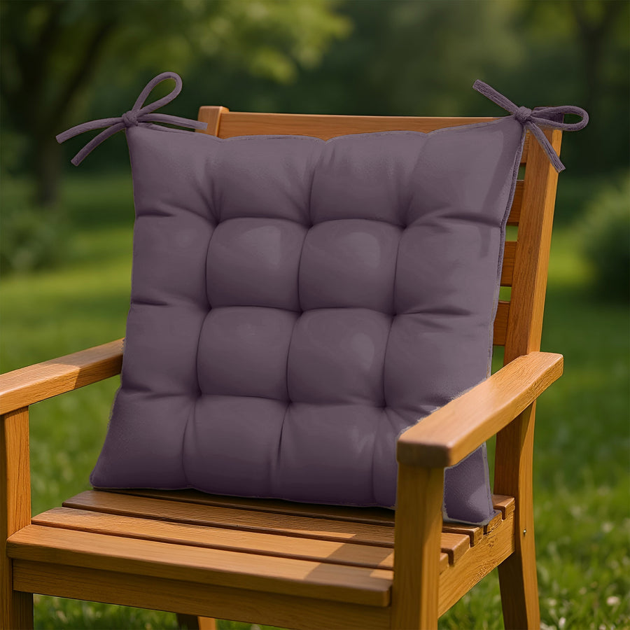 Lot de 4 galettes de chaise 40x40 cm gris carbone, déperlantes avec attaches, pour fauteuils et canapés intérieurs et extérieurs.