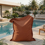 Finition et coutures pouf terracotta