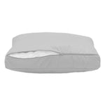Ensemble de 3 coussins gris galet pour salon de jardin, déhoussables et anti-UV, pour fauteuils et canapés.
