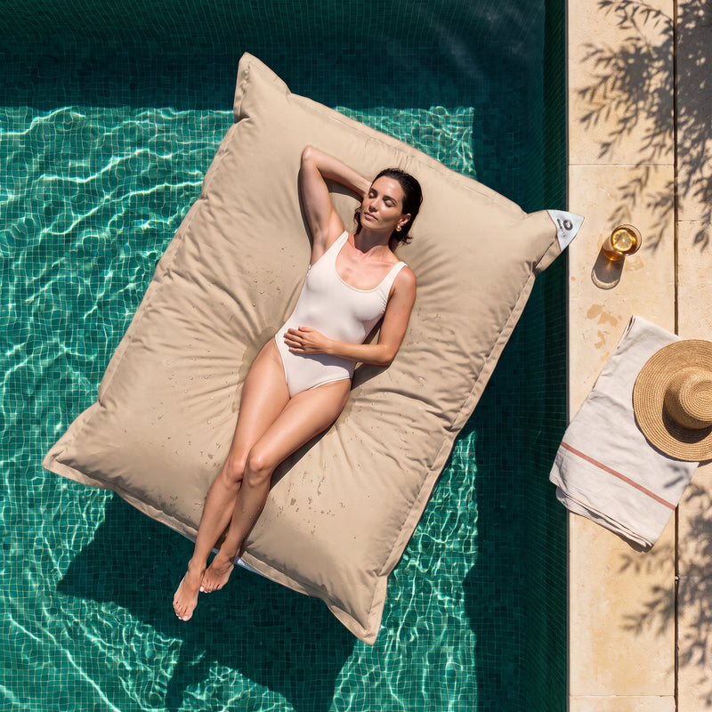 Puf Gigante Flotante 180x140 Beige - Piscina & XXL (Perlas)