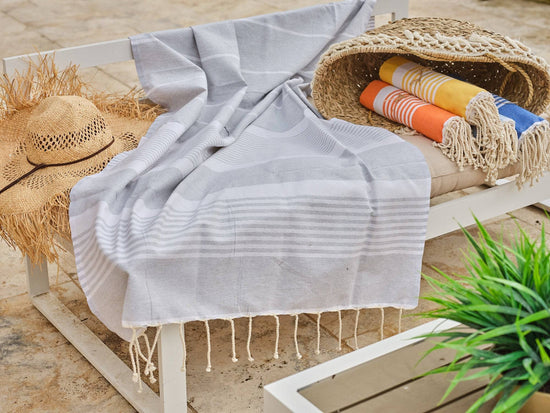 Fouta en coton arthur 100x200cm gris argent - Deco-arts.fr