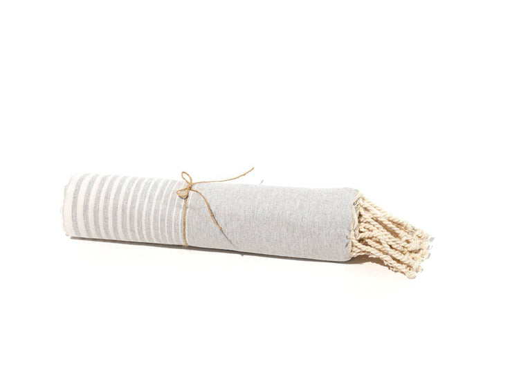 Fouta en coton miami 100x200cm gris argent - Deco-arts.fr