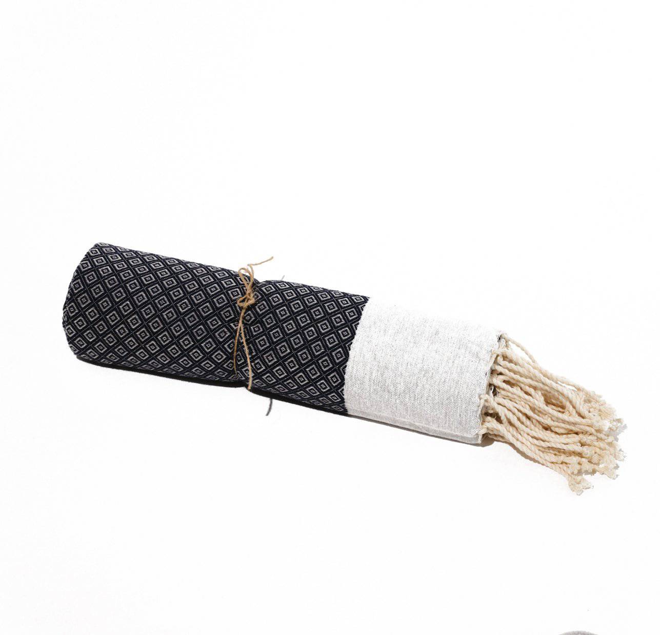 Fouta en coton petit losange 100x200cm bleu marine - Deco-arts.fr