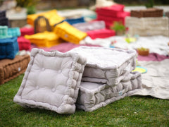 Juego de 2 cojines de suelo 60 x H15 cm Gris guijarro